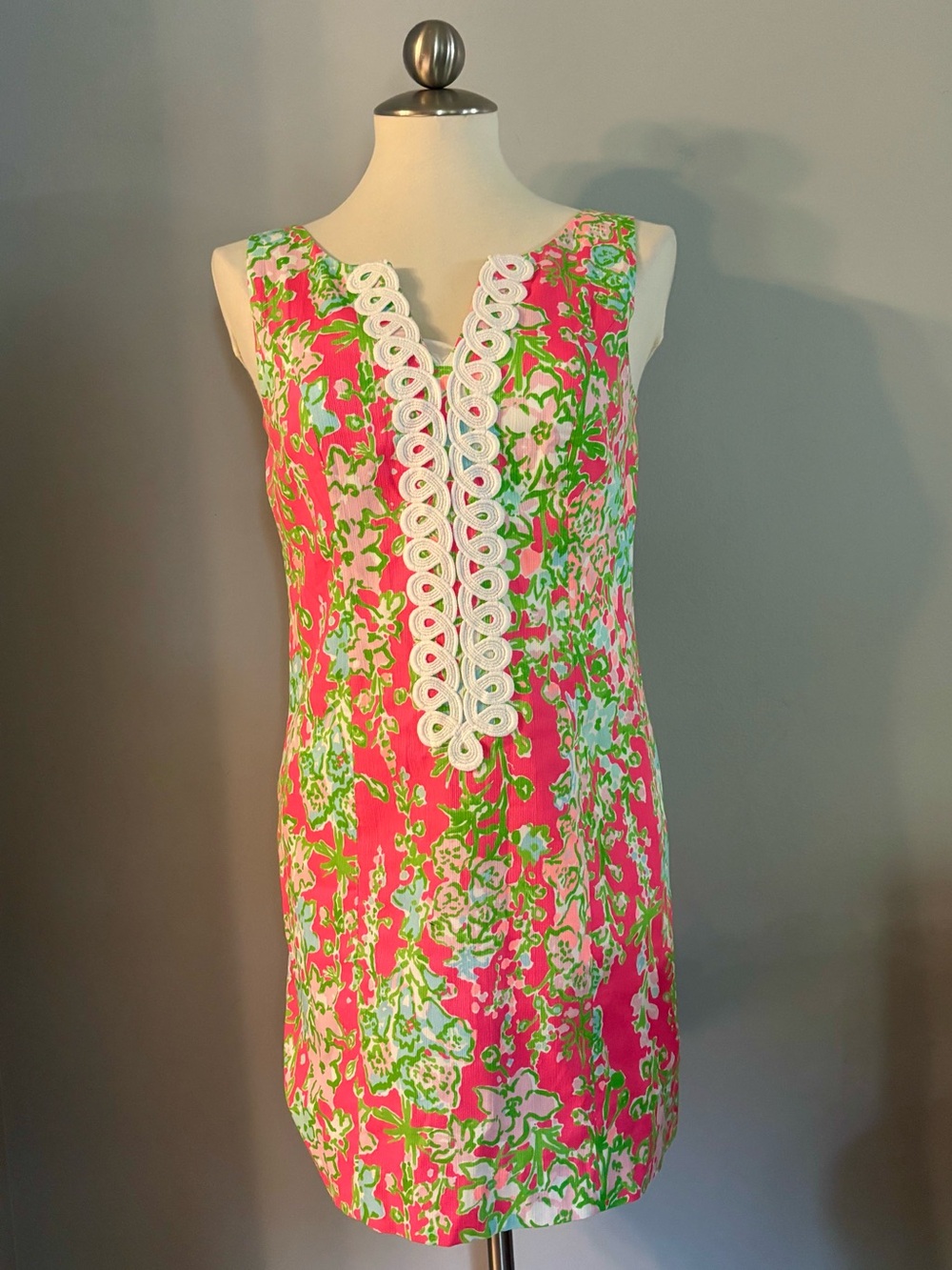 Lilly Pulitzer Pink Floral V-Neck Shift Dress with White Trim